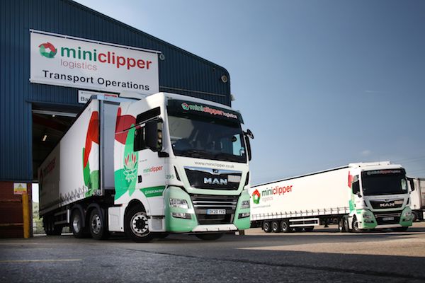 Miniclipper Logistics celebrates opening its new £5.5m 4.5-acre distribution and logistics centre in Dunstable