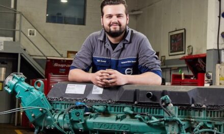 VOLVO TRUCKS TECHNICIAN EARNS UK’S FIRST DISTINCTION FROM IMI