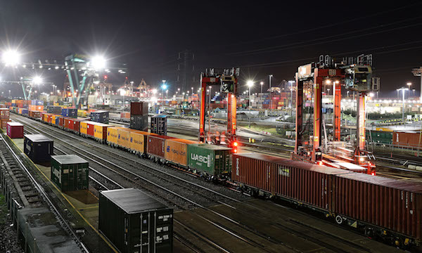 DP WORLD LAUNCHES NEW TRAIN CONNECTING LONDON GATEWAY AND SOUTHAMPTON LOGISTICS HUBS TO STRENGTHEN UK SUPPLY CHAIN