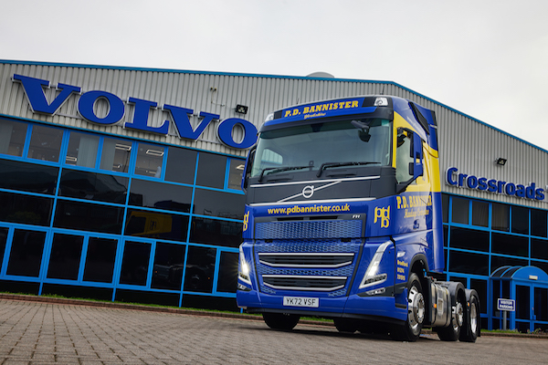 D BANNISTER TARGETS MAXIMUM FUEL ECONOMY WITH NEW VOLVO FH WITH I-SAVE TRACTOR UNITS