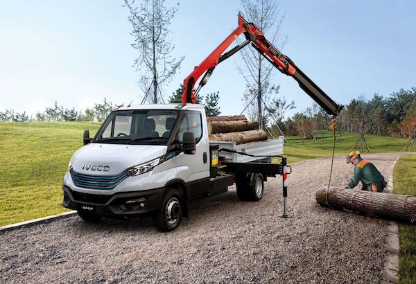 IVECO eDaily delivers power to the people with 15kW ePTO