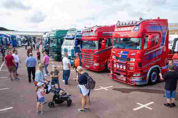 Hundreds of Classic Trucks to gather at Gaydon for the Retro Truck Show!