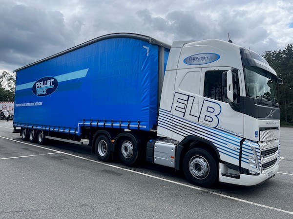 CROYDON HAULIER EXPANDS FLEET WITH £1.5 MILLION INVESTMENT