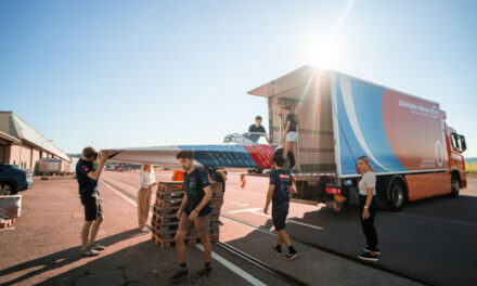 Hydrogen truck from Gebrüder Weiss gets solar car moving