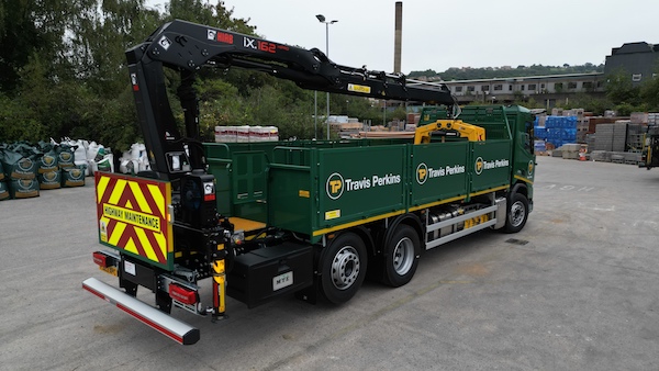 Travis Perkins plc invests in new HIAB loader cranes for improved customer deliveries