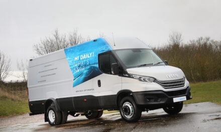 IVECO DAILY range crowned What Van? Large Van of the Year 2024