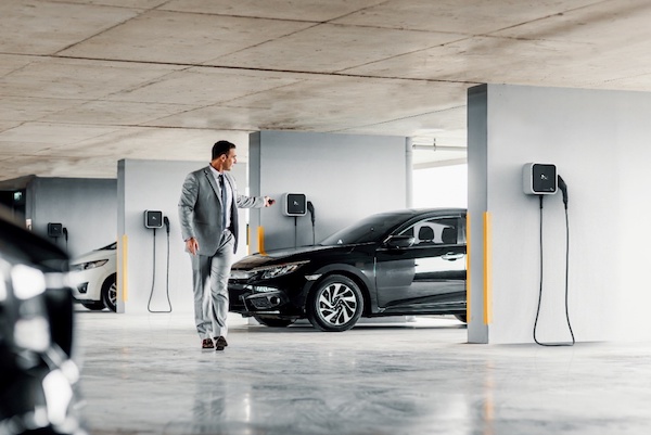 7 strategies for efficient fleet electrification