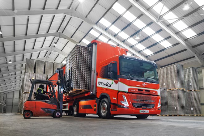 KNOWLES LOGISTICS DEPLOYS ELECTRIC TRUCK TRIO ON PRINCES CONTRACT