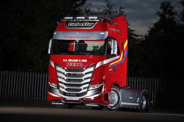 Rebirth of an icon as rare IVECO S-Way TurboStar joins R D Williams Transport fleet