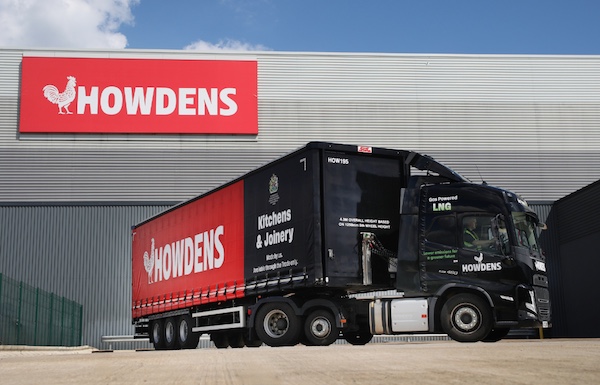 TIP Group supports Howdens with refurbishment of 400 trailers to support its sustainability credentials